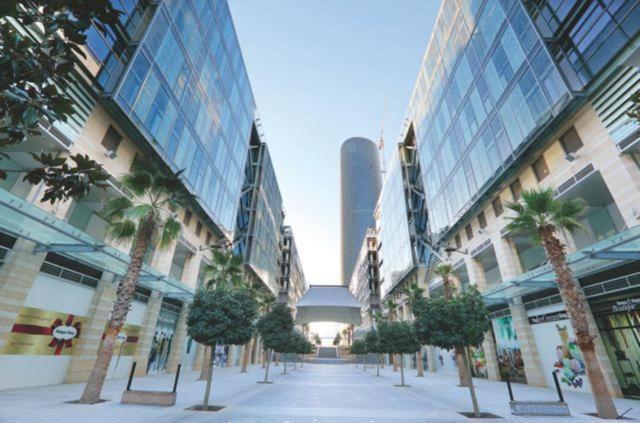 Al Fares Luxury Furnished Apartment-Damac Tower Екстериор снимка